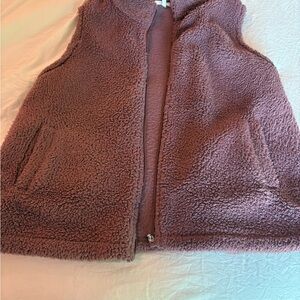 Maurices Mauve Fleece Vest Cozy Sherpa Outerwear-Worn Once!